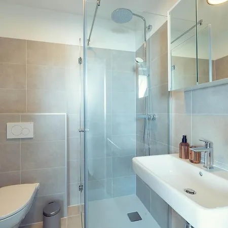 Leonart Living 61 Apartment