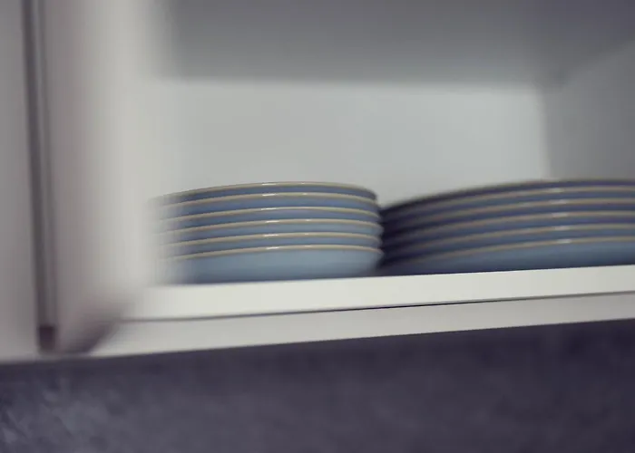 Leonart Living 61 アパート