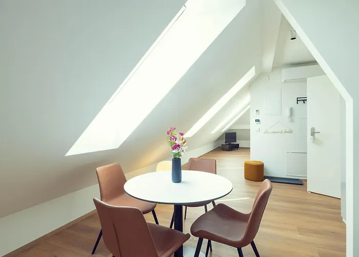 Apartment Leonart Living 61 *